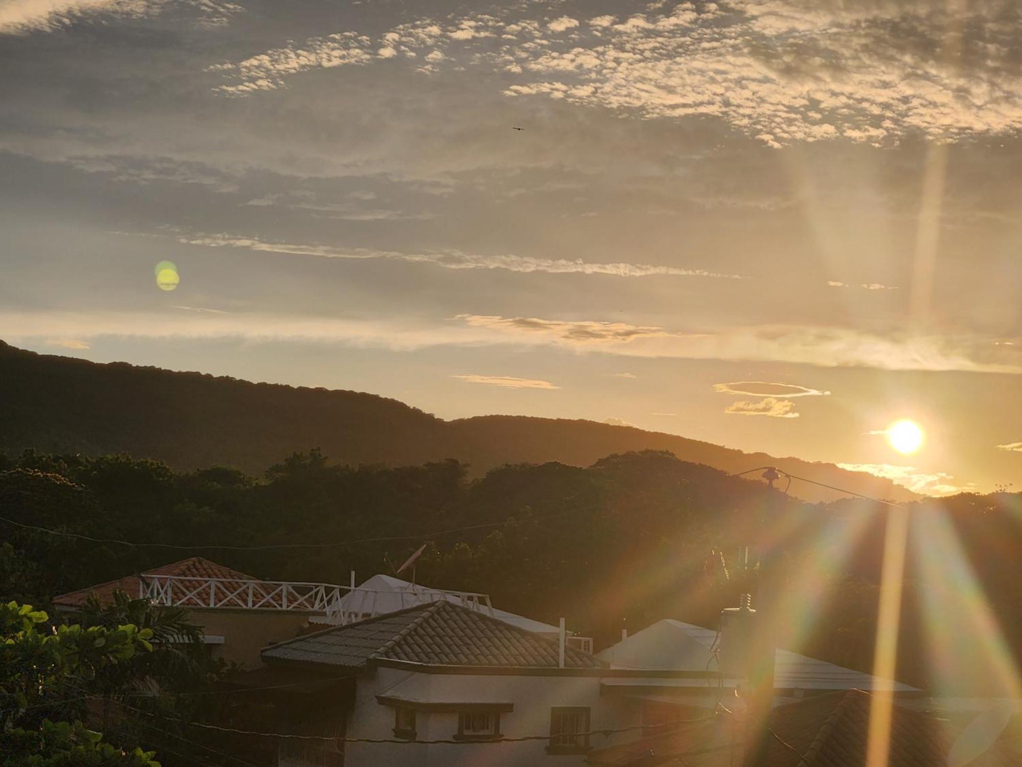 Casita Linda Larimar - 2Br Apartment With Rooftop, Bay Views, Fast Wifi, Near Beach In Barahona Exteriör bild